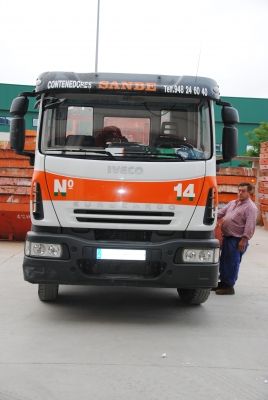 Grúas Containers Sanbe camión